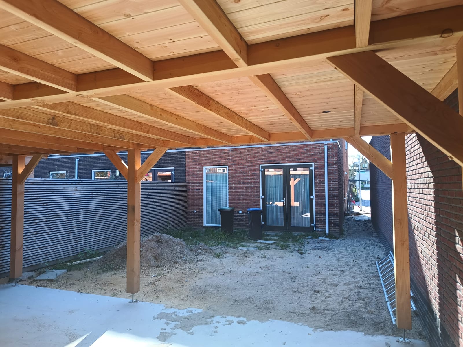 Overkapping met Verlichting · tijdens