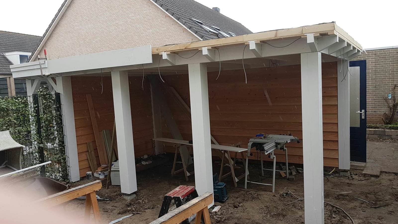 Overkapping Wit & Lariks · tijdens